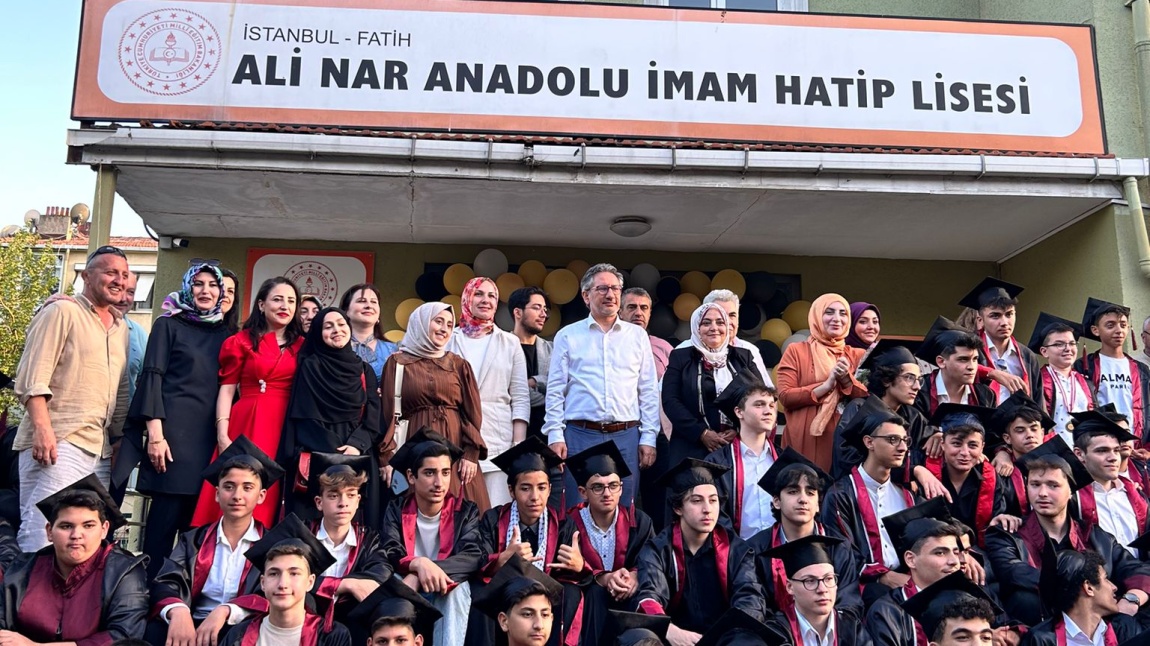 ALİ NAR ANADOLU İMAM HATİP LİSESİ GELECEĞE EMİN ADIMLARLA YÜRÜYOR.